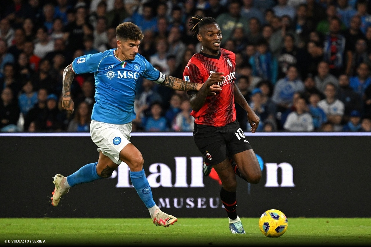 Em tarde de golaços, Napoli consegue arrancar empate com o Milan 